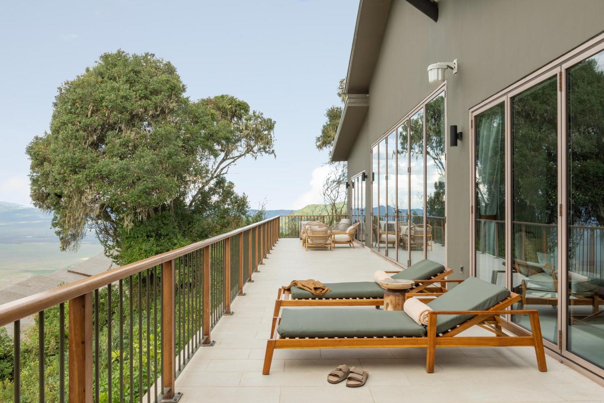 Member Of Melia Collection - The Leading Of The World *