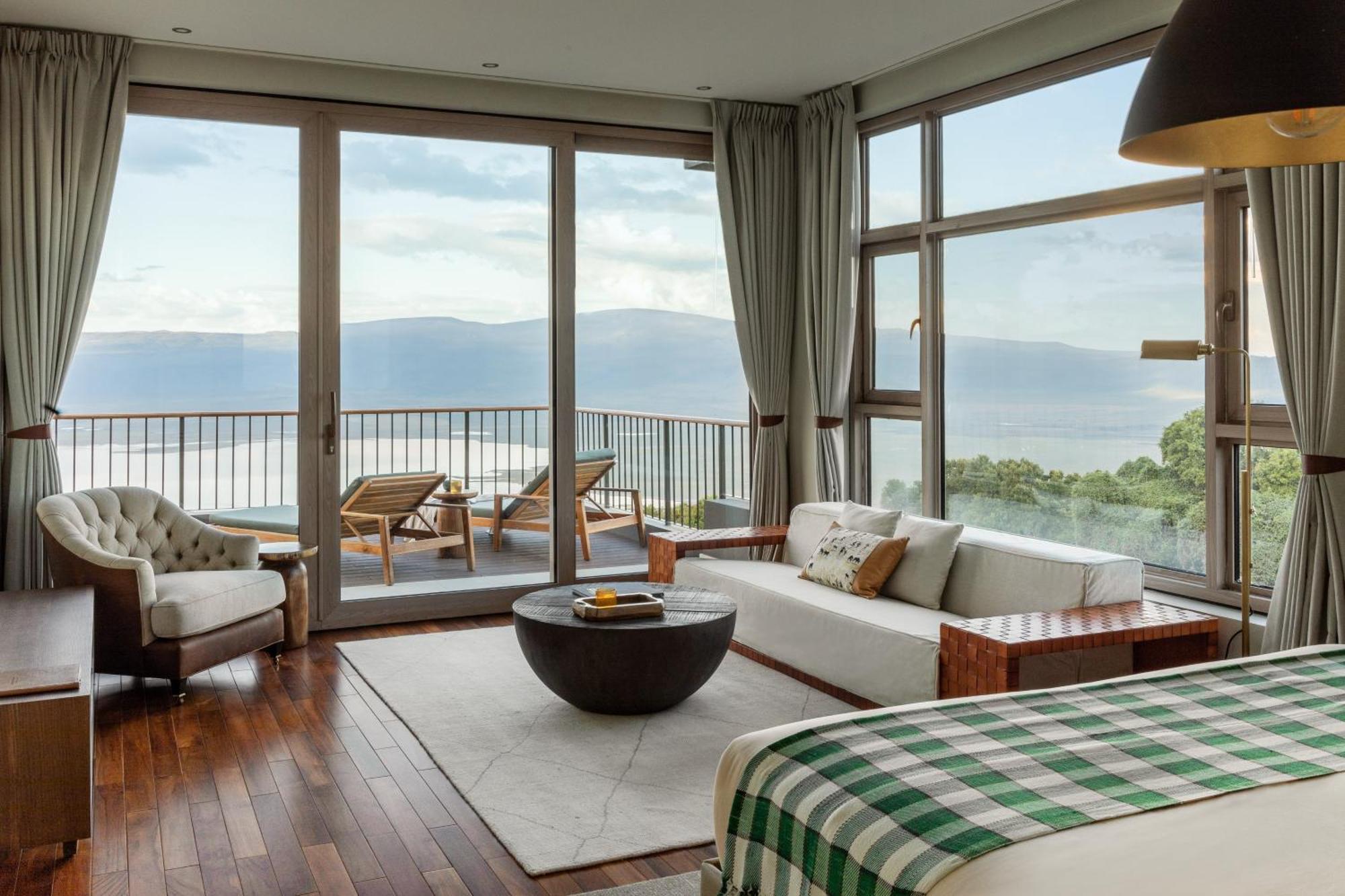 Member Of Melia Collection - The Leading Of The World